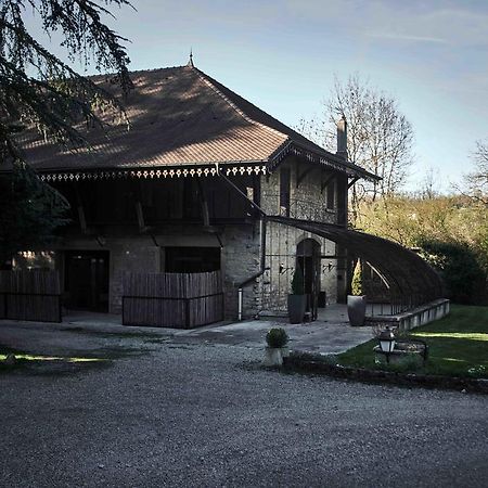 Domaine Des Sequoias - Les Collectionneurs Hotel Ruy-Montceau Exterior foto